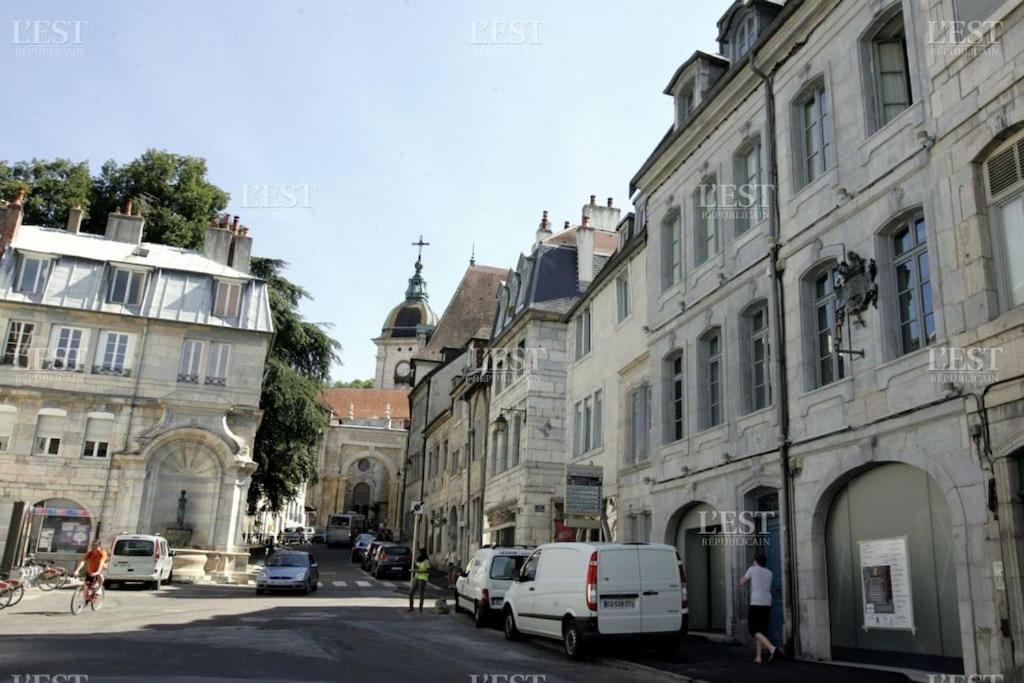 L'Appartement Du Voisin D'Hugo ブザンソン エクステリア 写真