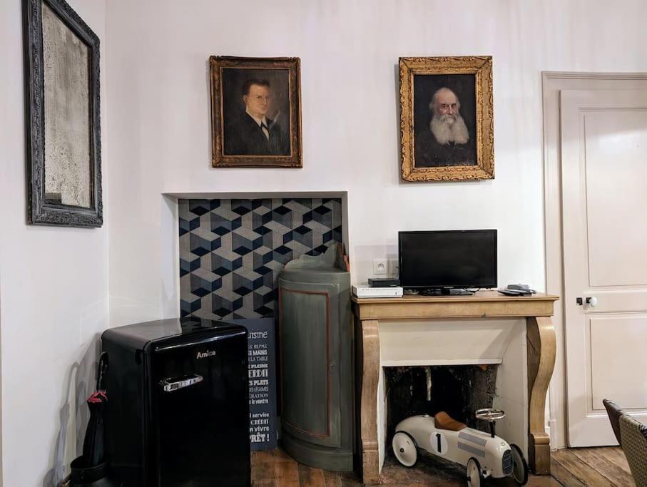 L'Appartement Du Voisin D'Hugo ブザンソン エクステリア 写真